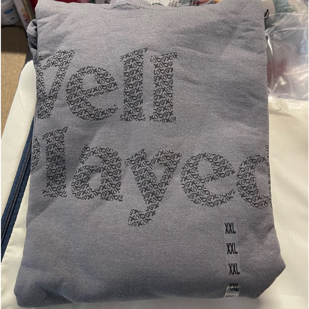 Brand new XXL/2XL “ well played” on front gaming sweatshirt by blizzard!